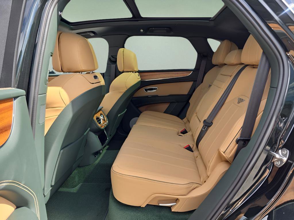 New 2025 Bentley Bentayga image 29