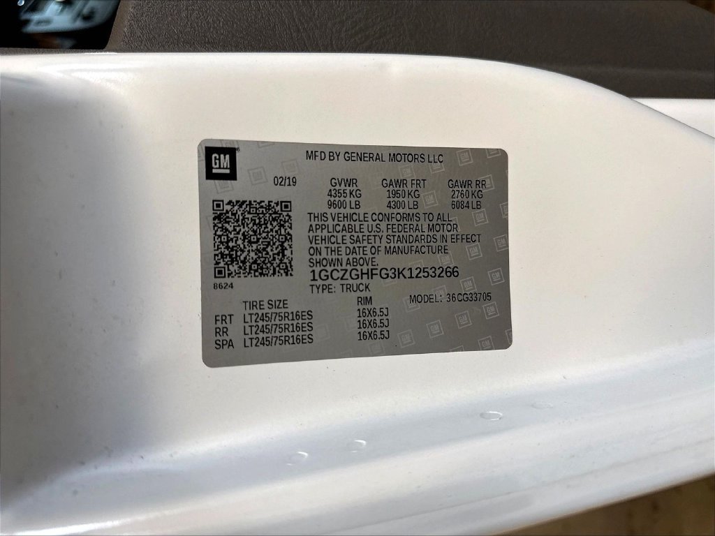 Used 2019 Chevrolet Express 3500 Extended RWD image 21