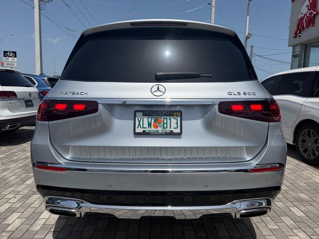 Used 2024 Mercedes-Benz Maybach GLS 600 4MATIC image 11