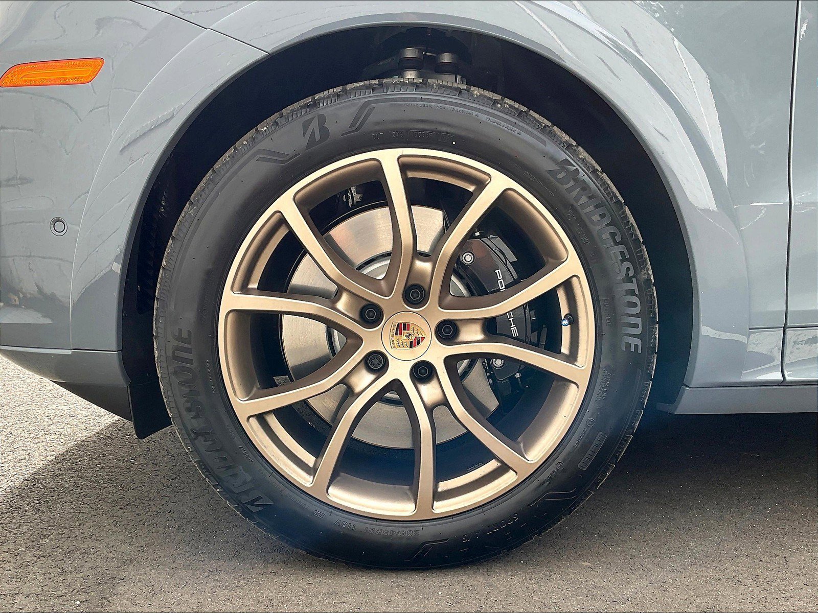 New 2026 Porsche Cayenne GTS image 13