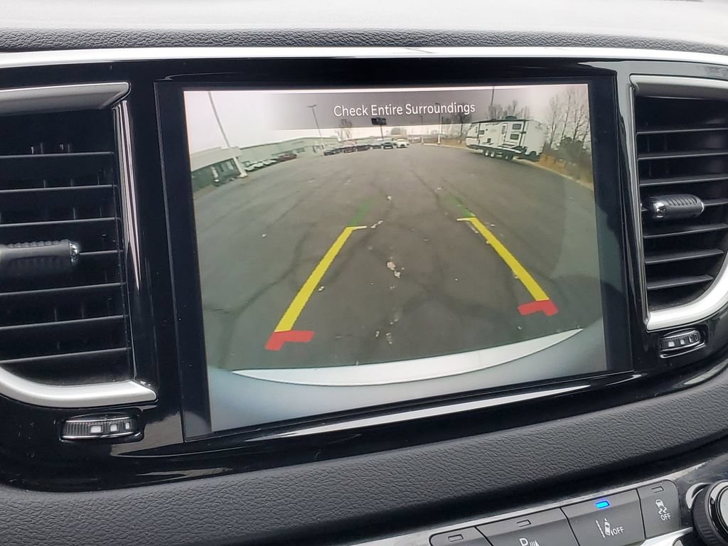 Used 2024 Chrysler Pacifica Touring-L FWD image 20