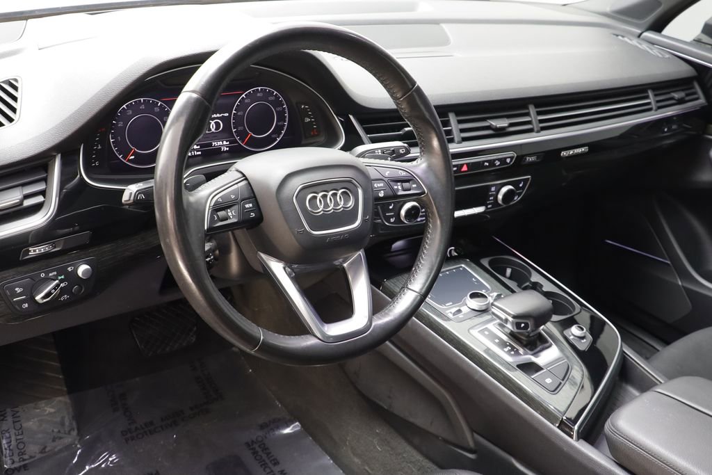 Used 2017 Audi Q7 3.0T Prestige w/ Prestige Package image 7