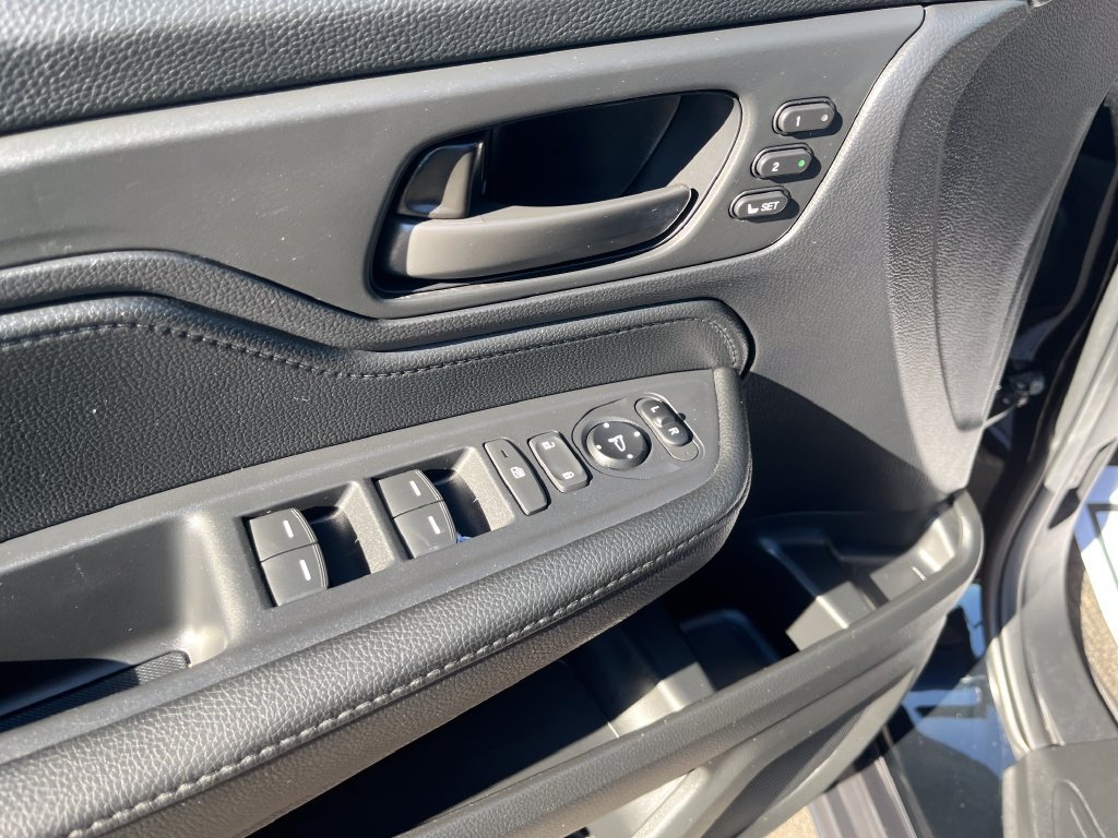 Used 2026 Honda Odyssey EX-L image 10