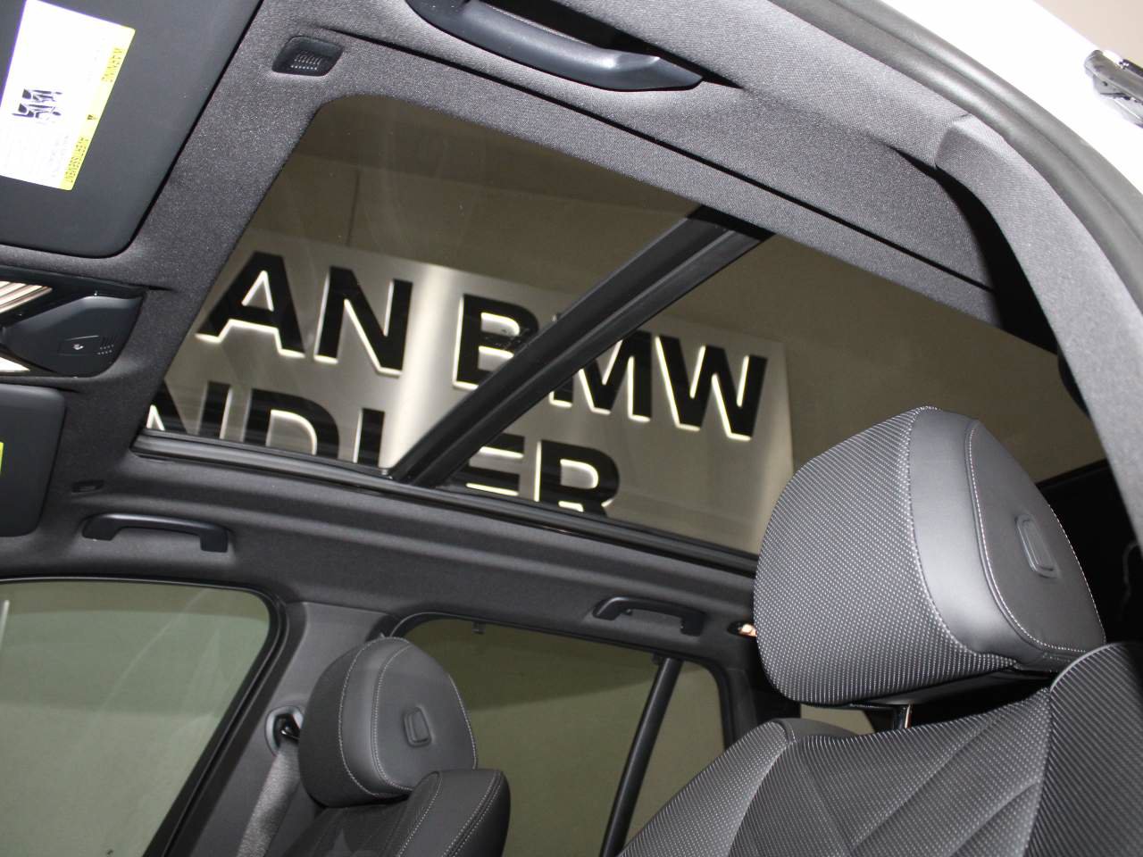 Used 2026 BMW X5 sDrive40i w/ Premium Package RWD image 14