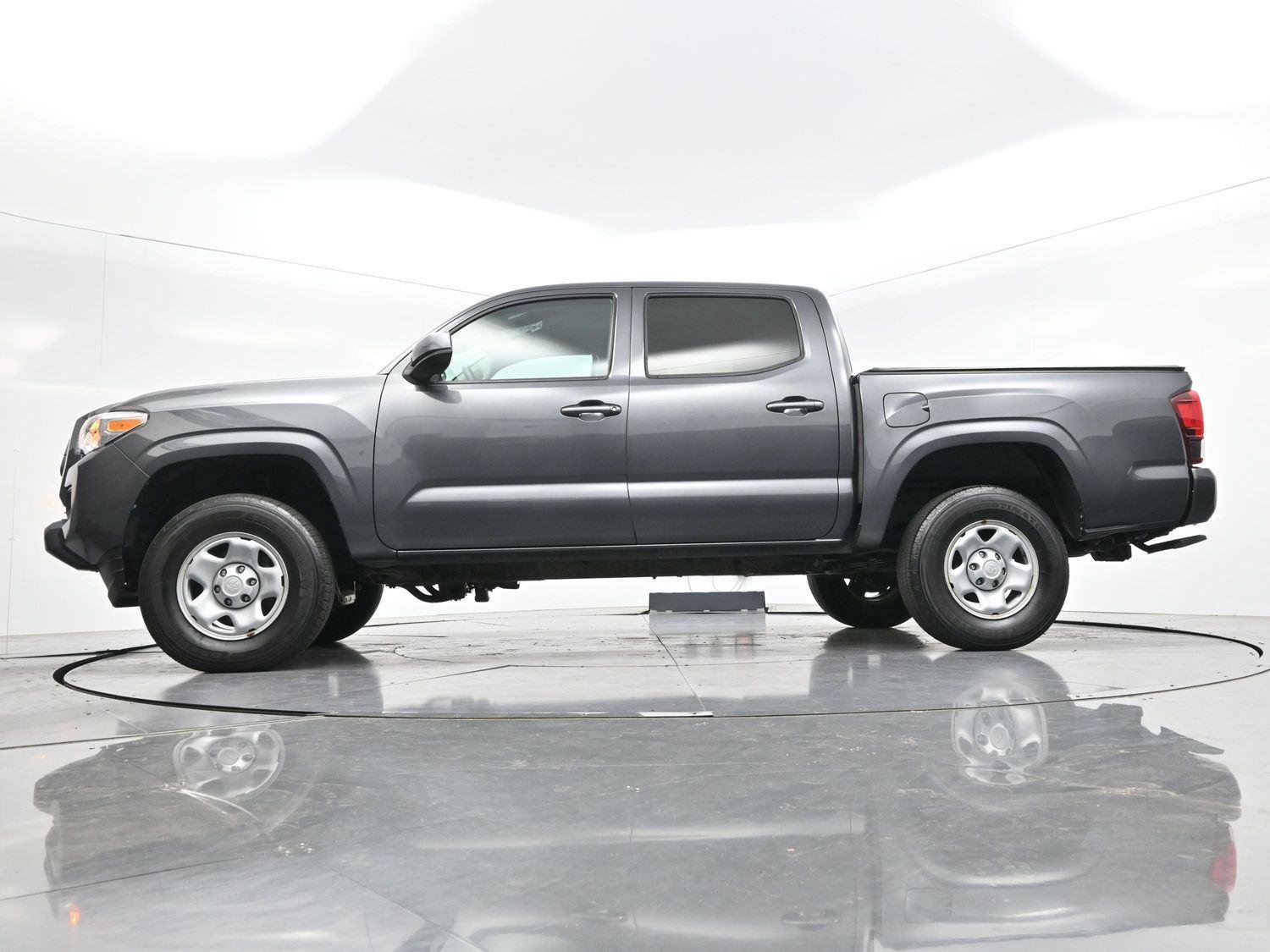 Used 2023 Toyota Tacoma SR AWD/4WD image 44