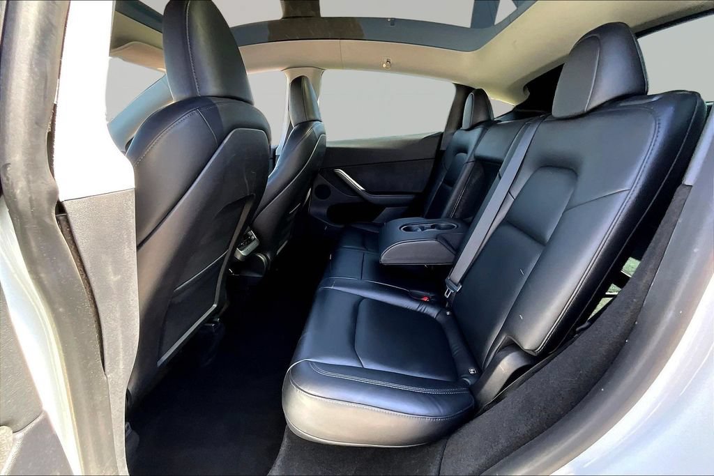 Used 2023 Tesla Model Y Long Range AWD/4WD image 22