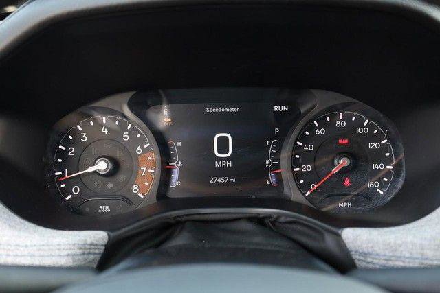 Used 2025 Jeep Compass Latitude w/ Sun & Sound Group AWD/4WD image 12
