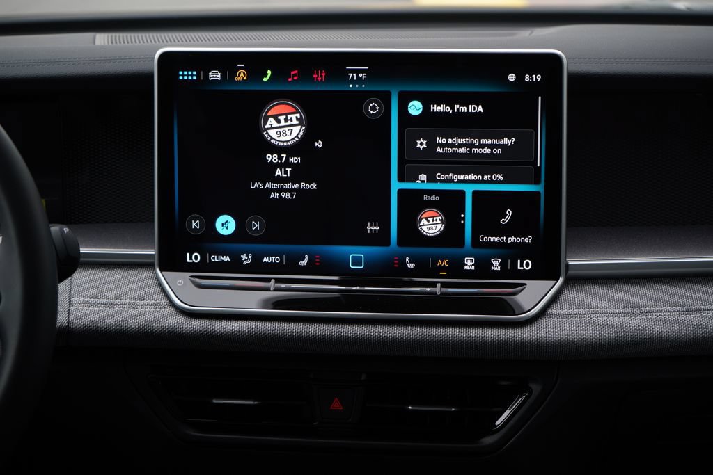 New 2026 Volkswagen Tiguan S AWD/4WD image 10