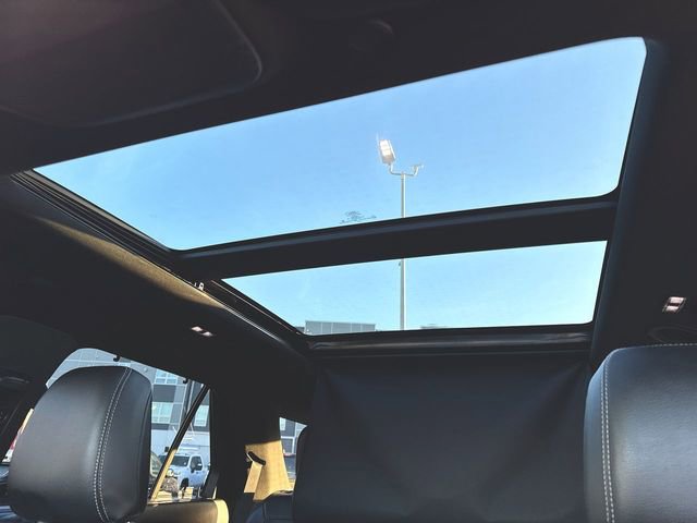 Used 2020 Ford Explorer Limited image 19