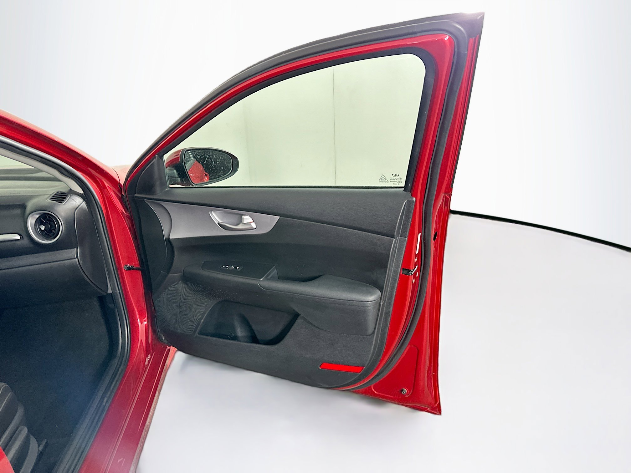 Used 2024 Kia Forte LXS image 29