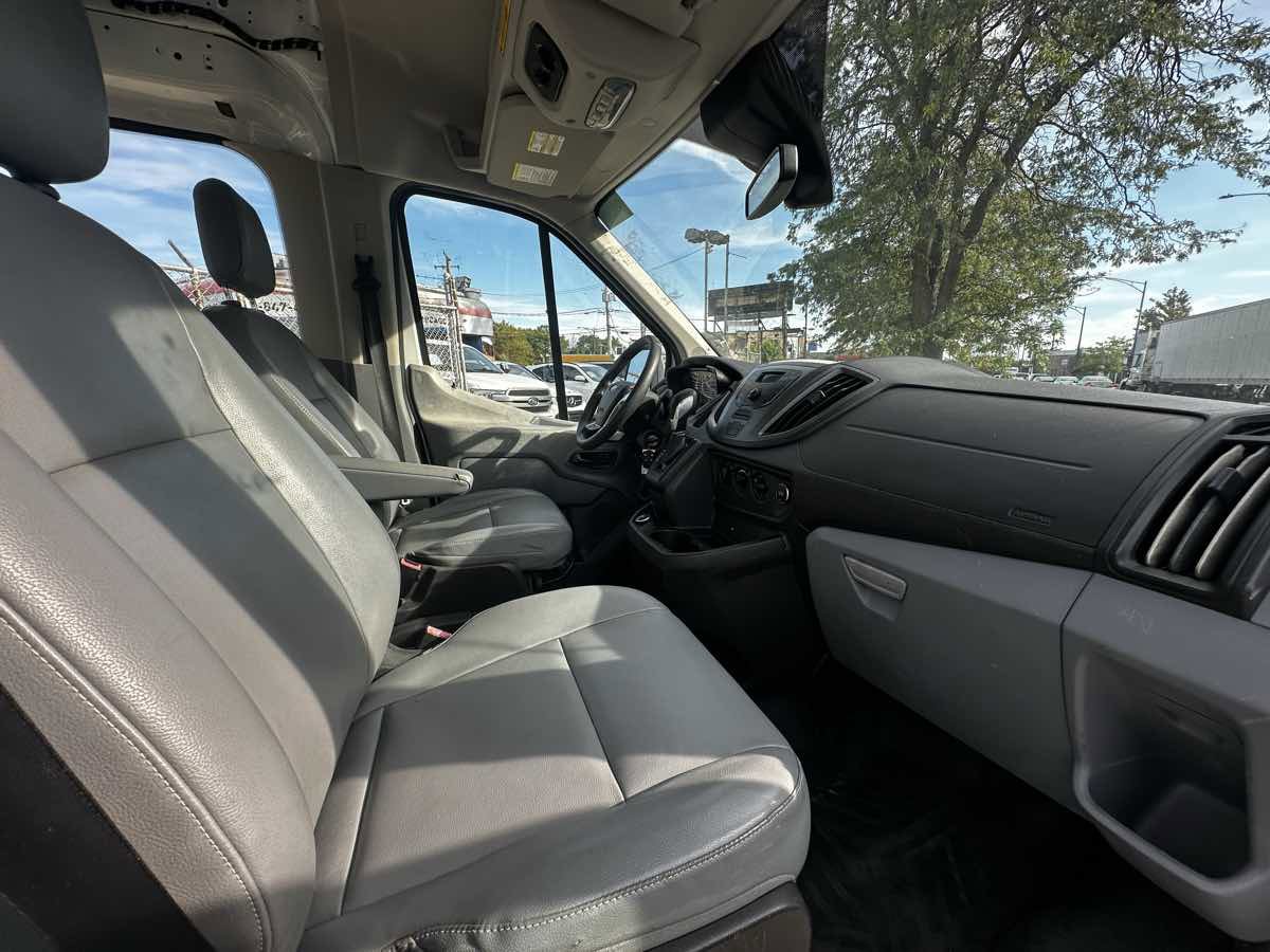 Used 2017 Ford Transit 350 XL image 15