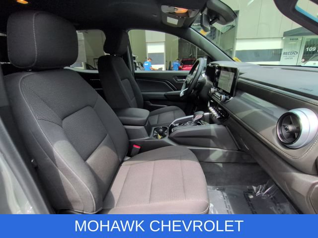 Certified 2024 Chevrolet Colorado LT w/ LT Convenience Package II AWD/4WD image 29