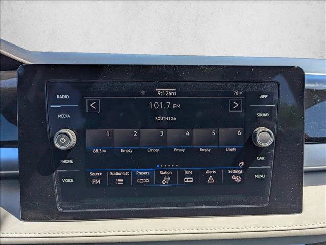 New 2026 Volkswagen Taos SE FWD image 17