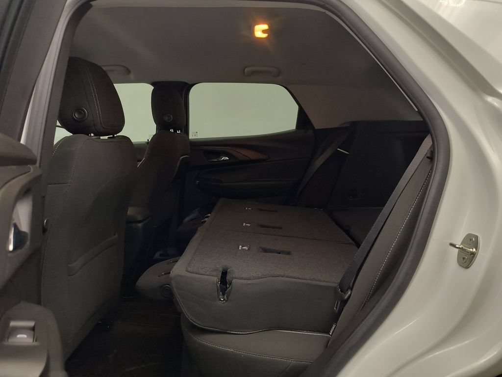 Used 2023 Chevrolet TrailBlazer LT AWD/4WD image 19