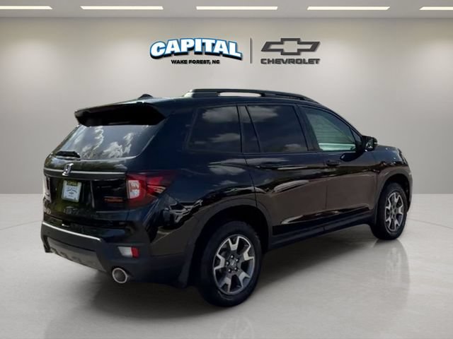 Used 2023 Honda Passport TrailSport image 9