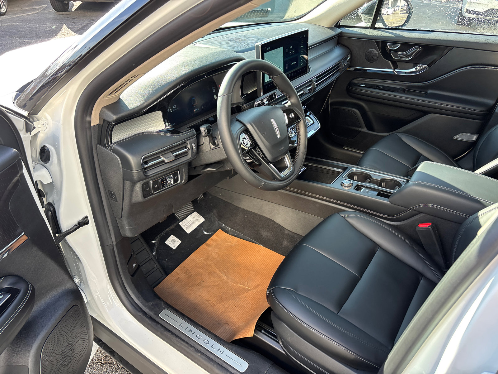 New 2026 Lincoln Corsair Premiere image 25