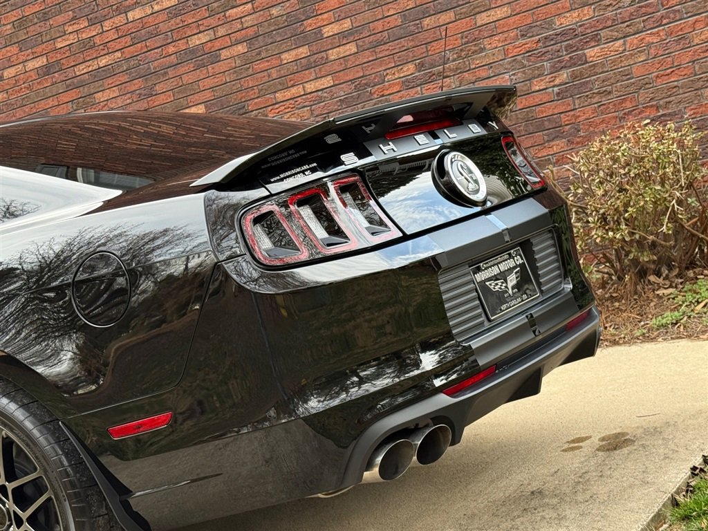 Used 2013 Ford Mustang Shelby GT500 RWD image 25