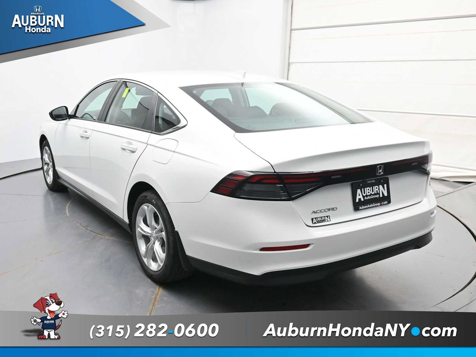 Used 2023 Honda Accord LX image 19