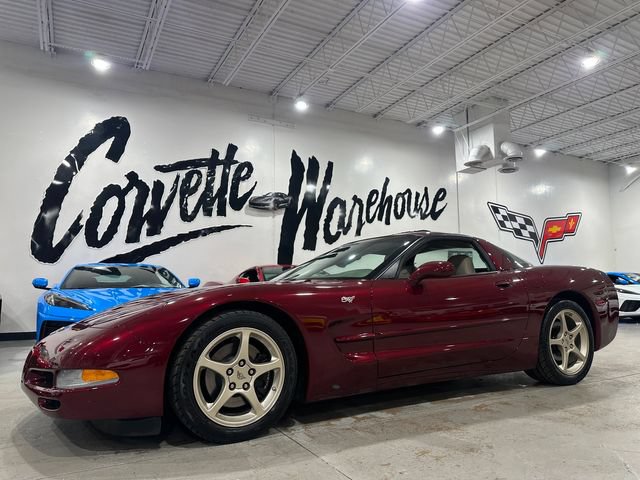 Used 2003 Chevrolet Corvette Coupe w/ Preferred Equipment Group RWD image 17
