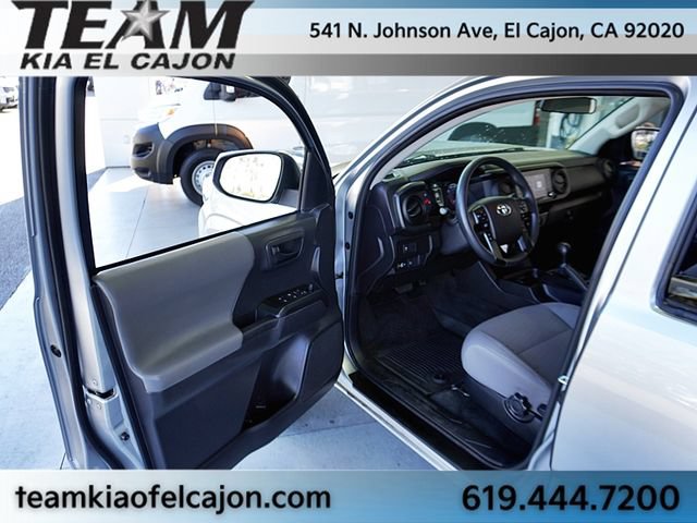 Used 2022 Toyota Tacoma SR AWD/4WD image 39
