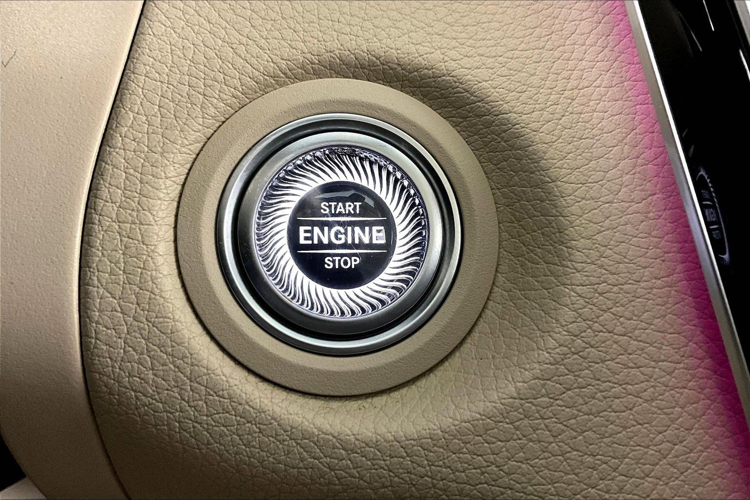 Used 2021 Mercedes-Benz GLC 300 4MATIC image 39