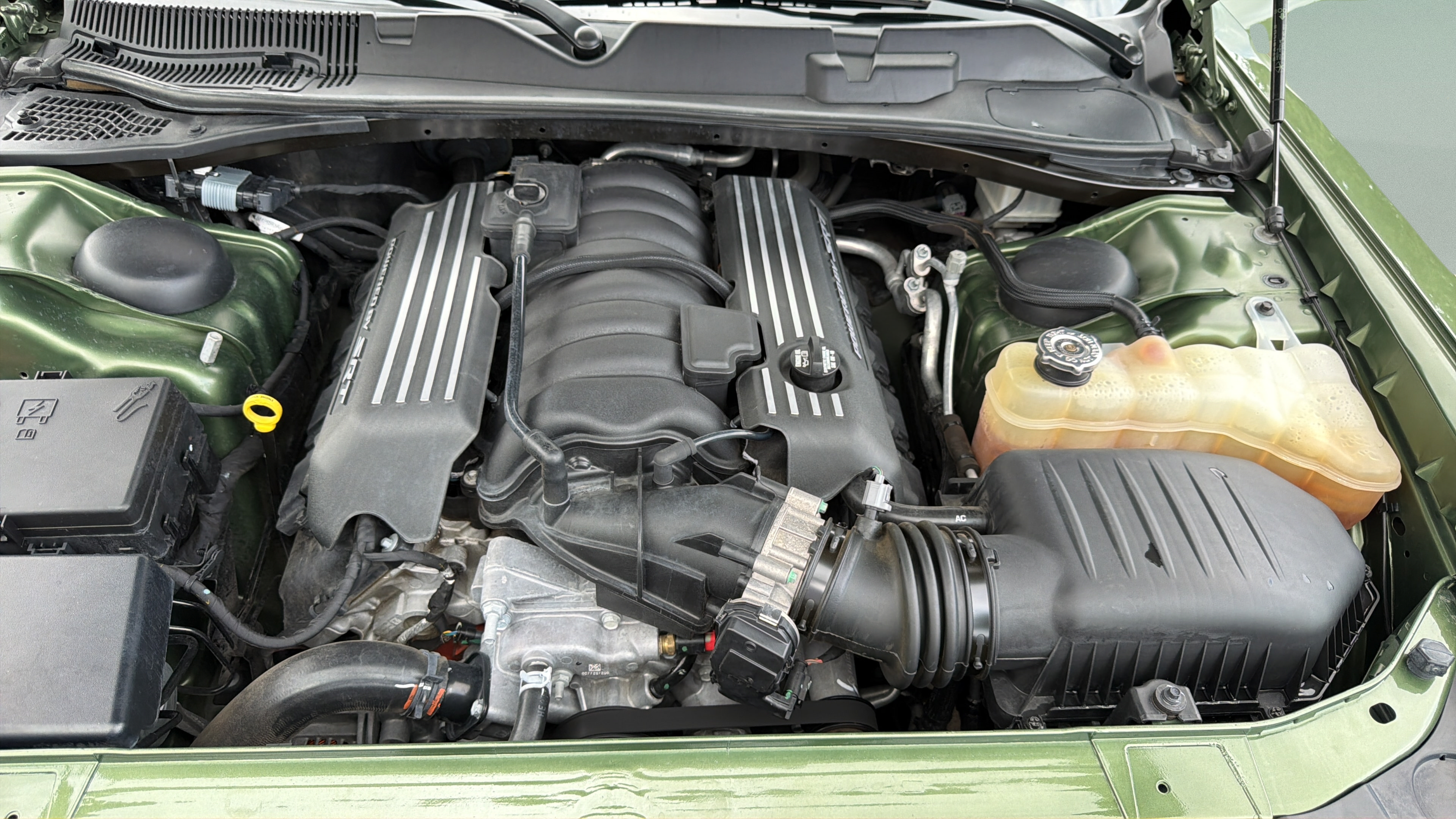 Used 2021 Dodge Challenger R/T Scat Pack w/ Dynamics Package RWD image 28