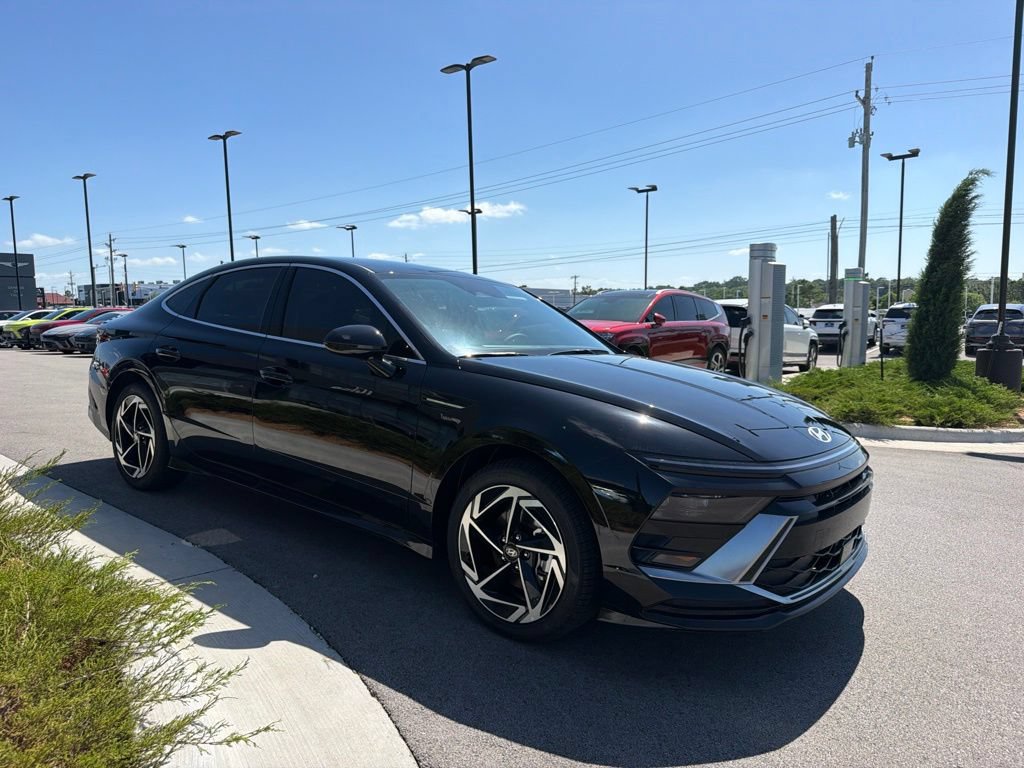 New 2026 Hyundai Sonata SEL FWD image 3