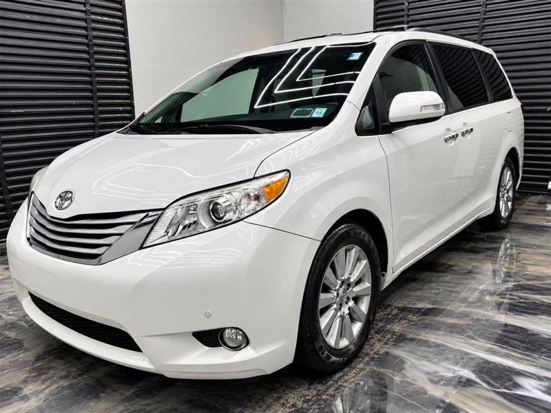 Used 2013 Toyota Sienna Limited w/ Premium Pkg
