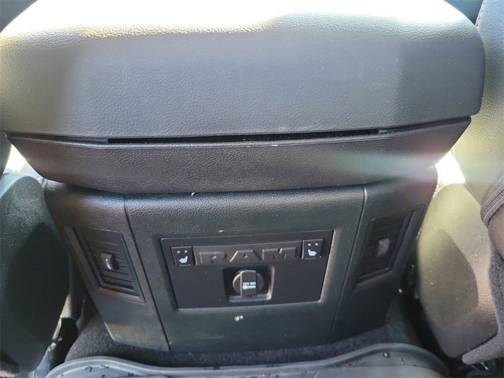 Used 2016 RAM 1500 Laramie w/ Convenience Group image 12