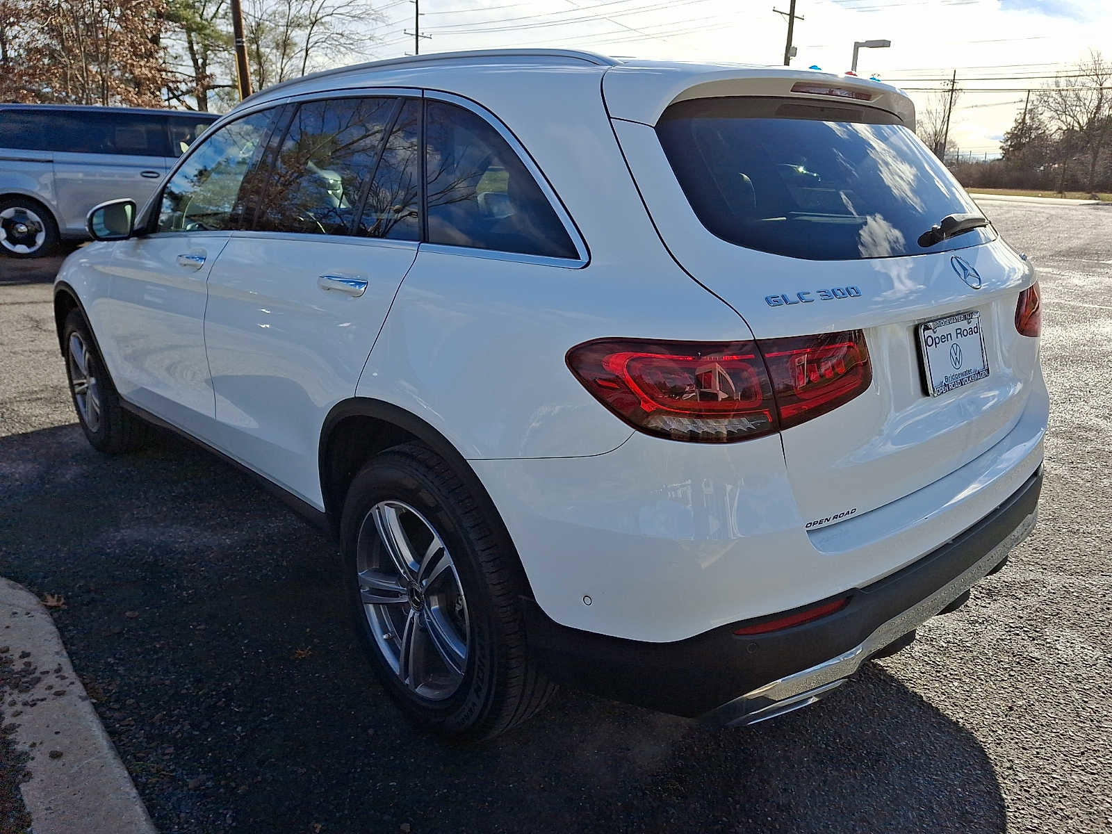 Used 2021 Mercedes-Benz GLC 300 4MATIC image 4