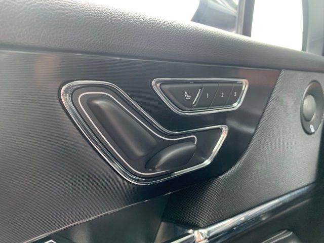 Used 2020 Lincoln Corsair Reserve w/ Equipment Group 201A AWD/4WD image 16