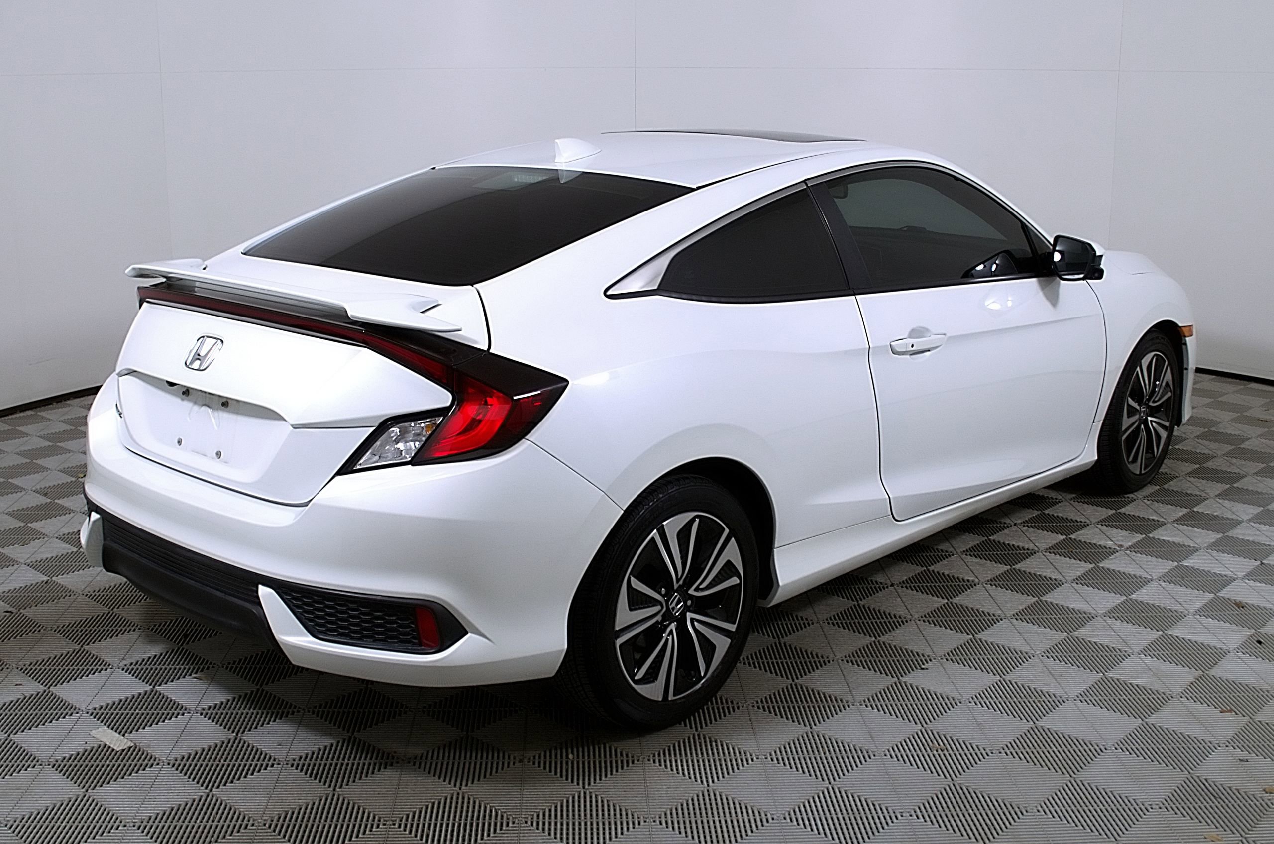 Used 2016 Honda Civic EX-L image 7