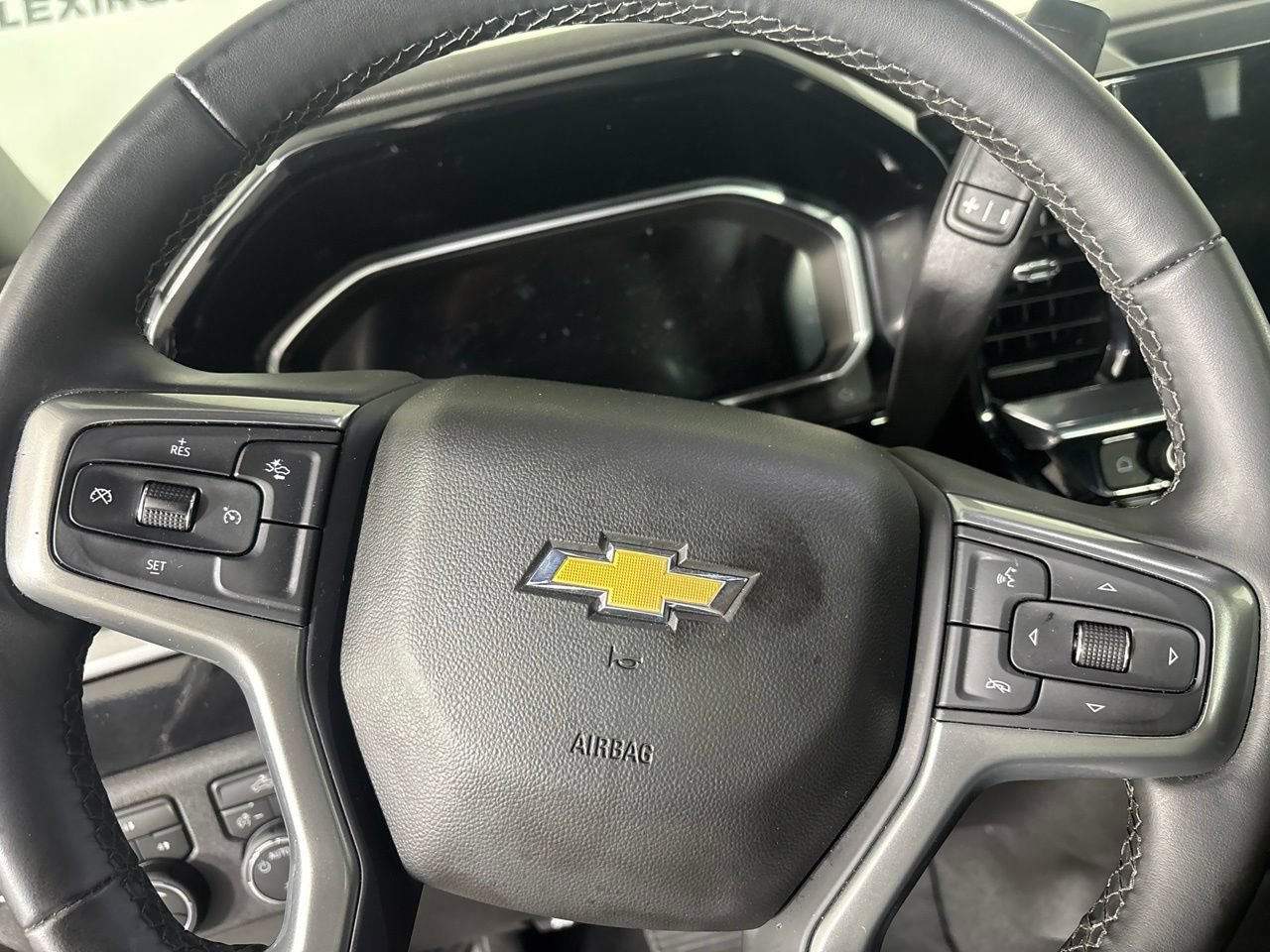 Used 2026 Chevrolet Silverado 2500 LT AWD/4WD image 11
