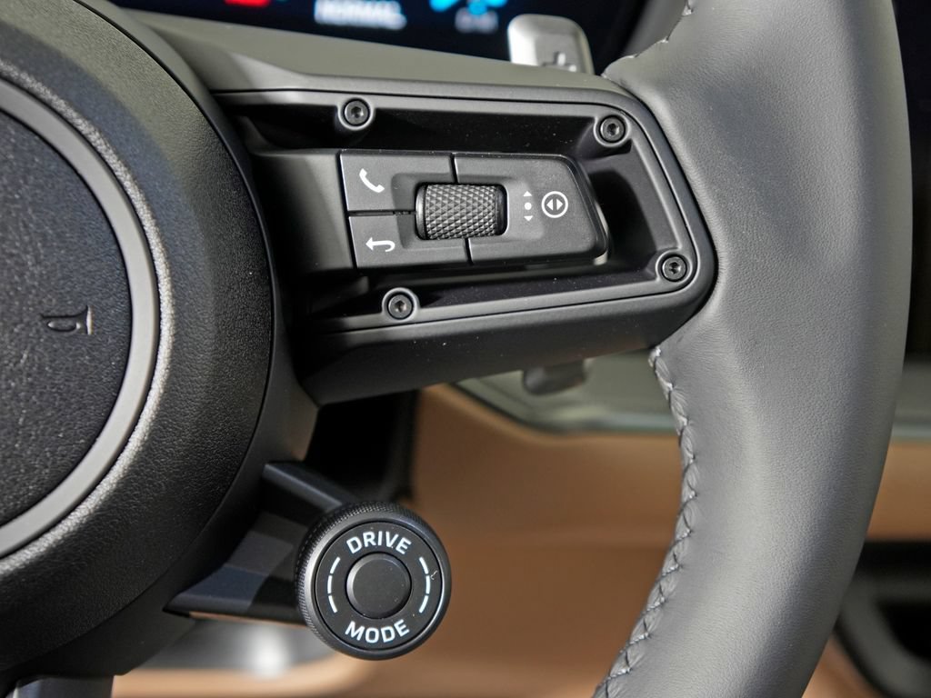 New 2026 Porsche Cayenne Coupe AWD/4WD image 26