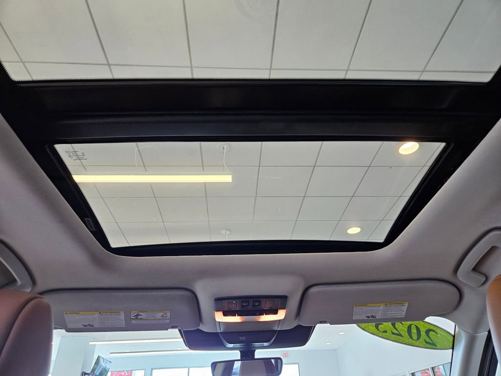 Used 2023 Nissan Pathfinder Platinum w/ Lighting Package (N93) image 23