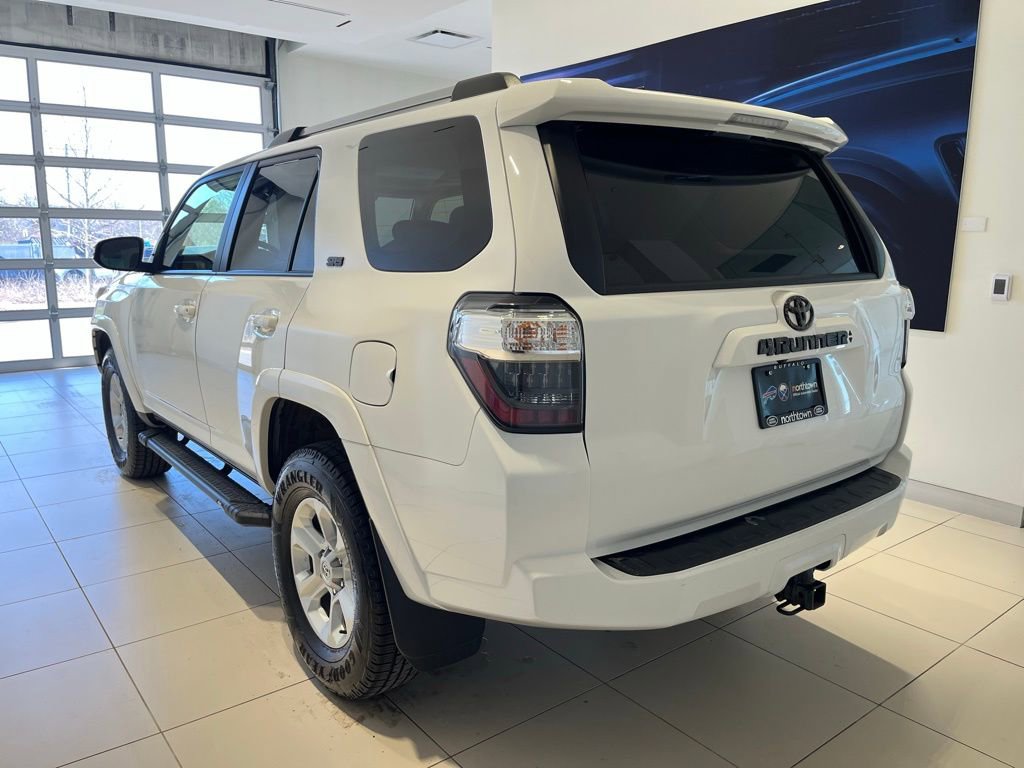 Used 2023 Toyota 4Runner SR5 Premium w/ Moonroof Package AWD/4WD image 7