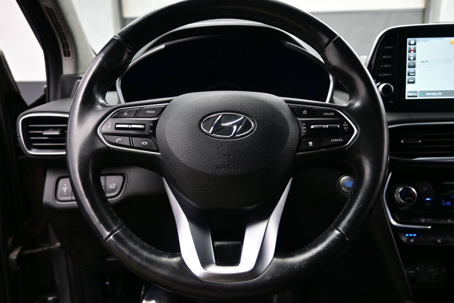 Used 2019 Hyundai Santa Fe AWD image 25