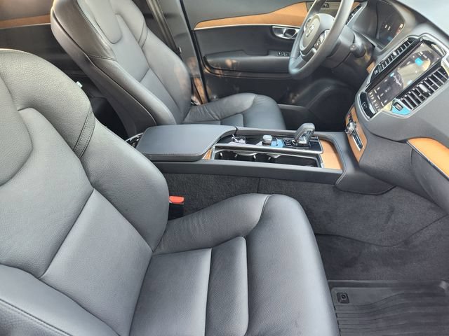 Used 2024 Volvo XC90 B6 Plus w/ Protection Package Premier AWD/4WD image 19