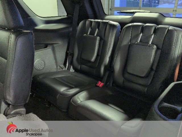 Used 2014 Ford Explorer XLT w/ Equipment Group 202A AWD/4WD image 31