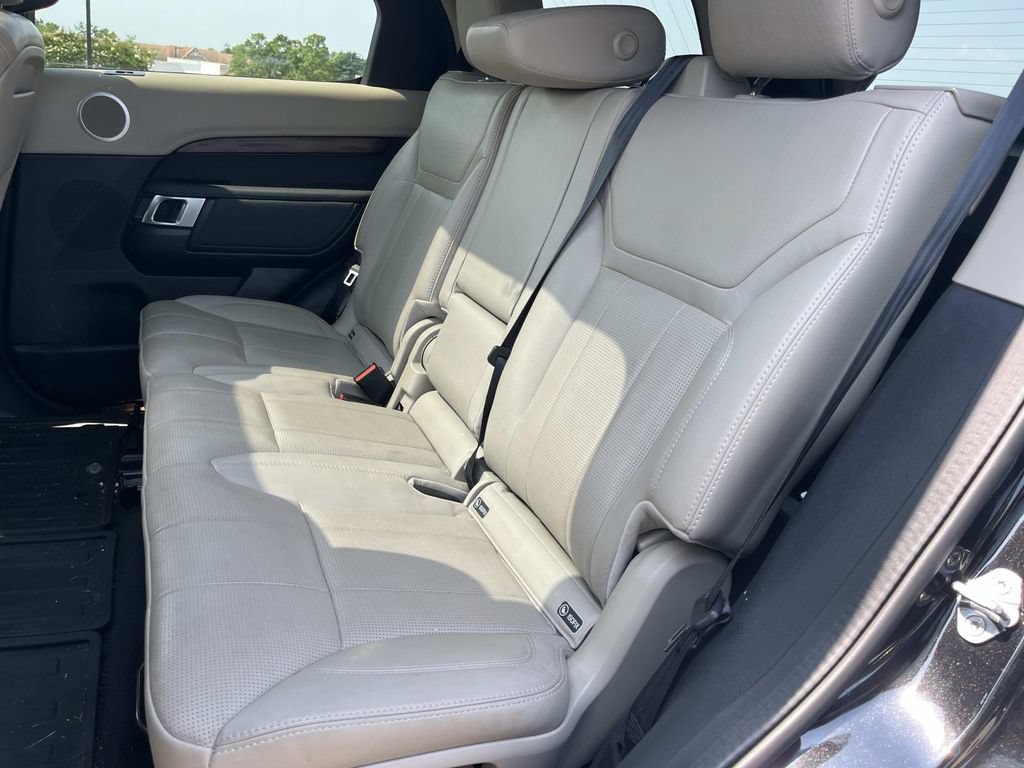 Used 2020 Land Rover Discovery HSE AWD/4WD image 21
