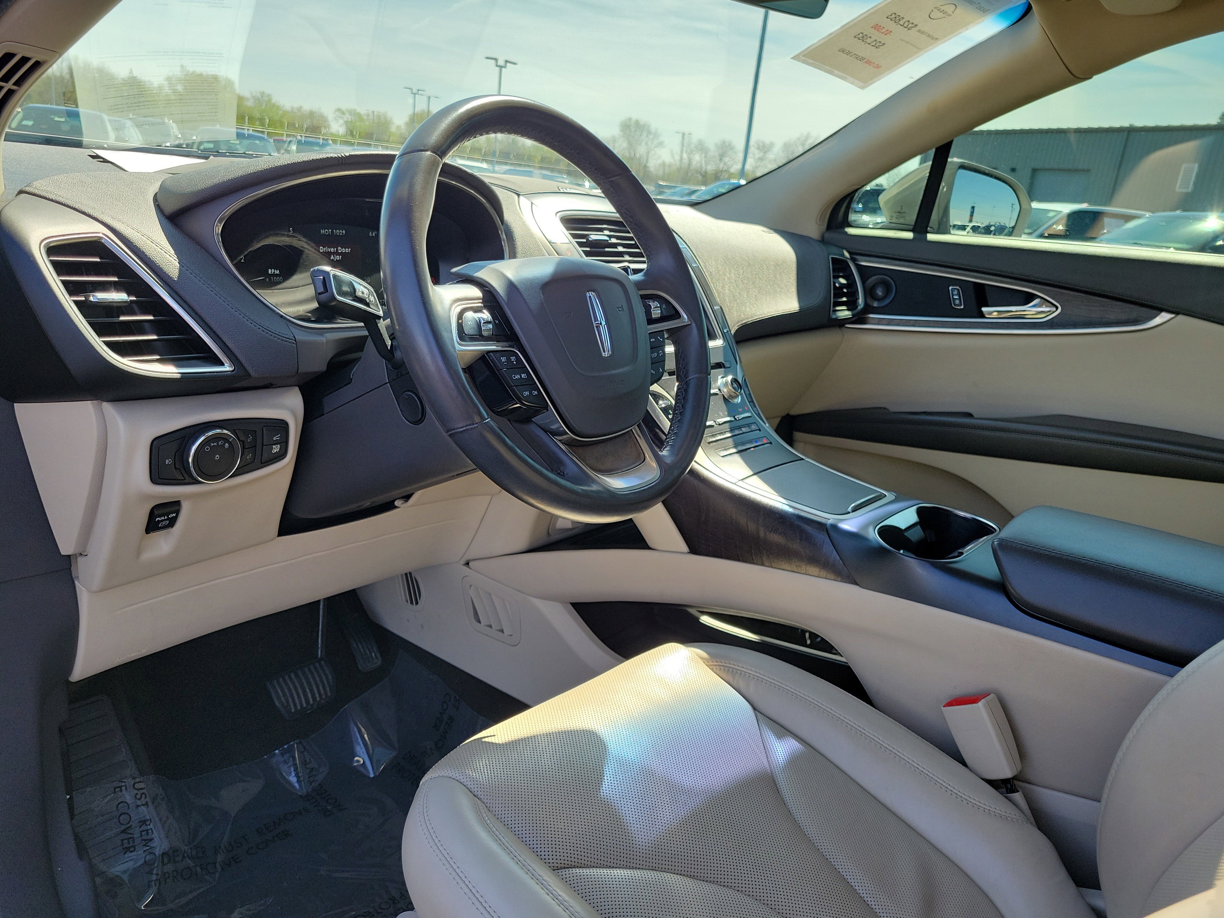 Used 2019 Lincoln Nautilus Reserve image 19