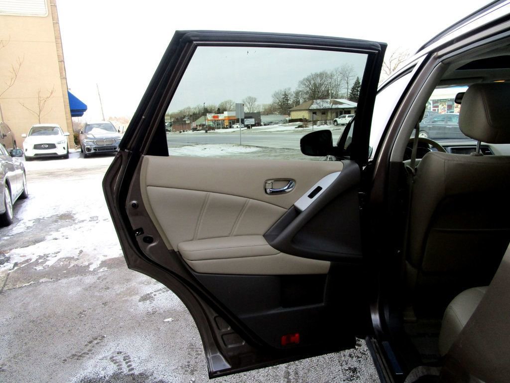 Used 2014 Nissan Murano SL AWD/4WD image 33
