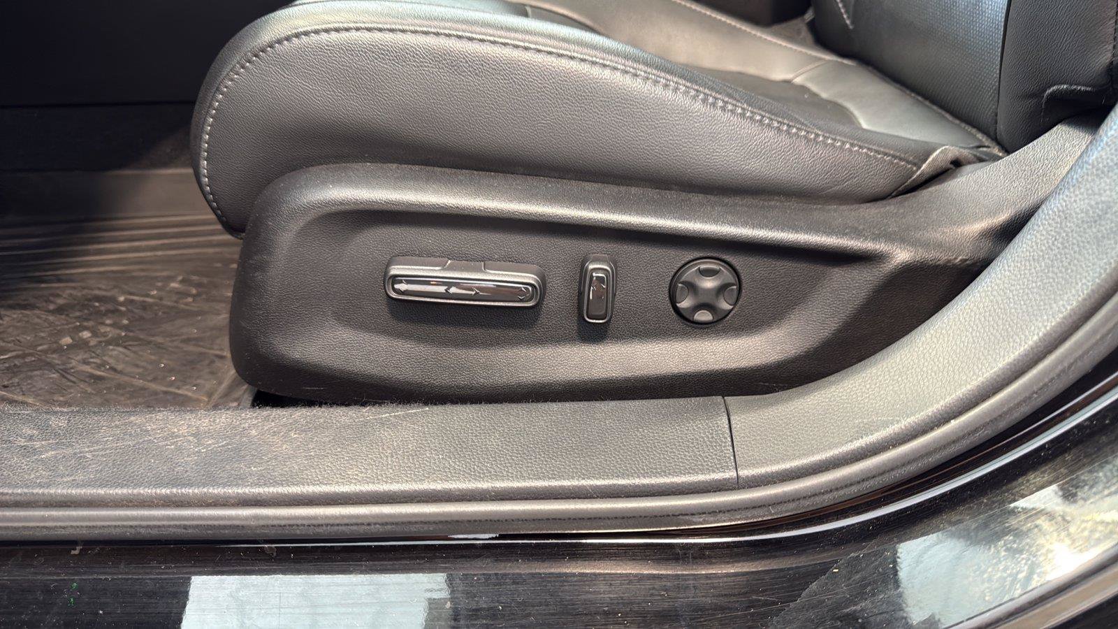 Used 2021 Honda Accord Touring image 27