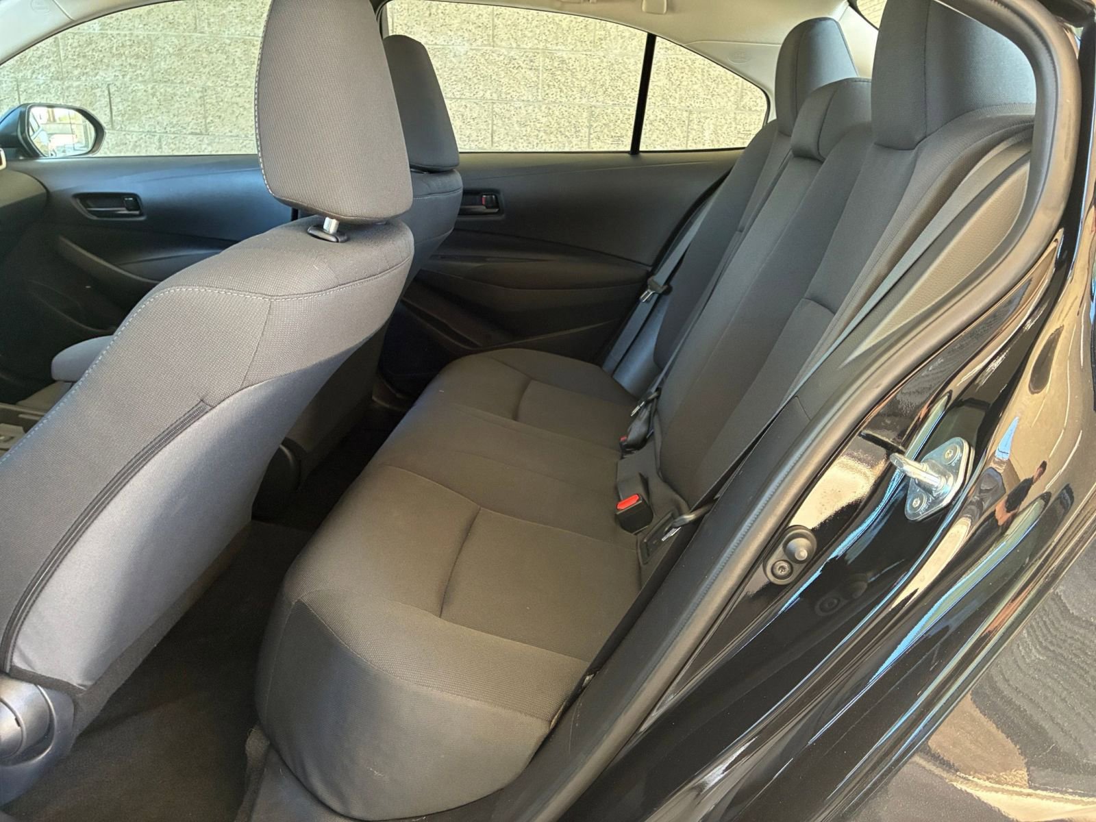 Used 2025 Toyota Corolla LE image 24