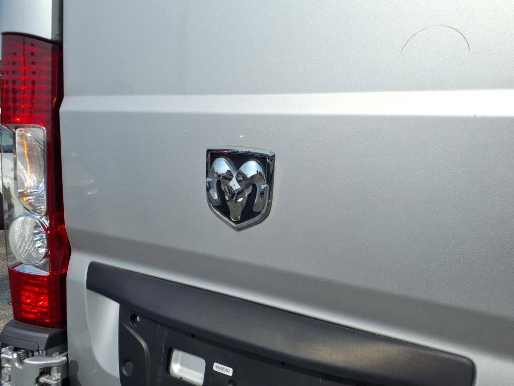 Used 2019 RAM ProMaster 2500 w/ Interior Convenience Group image 12