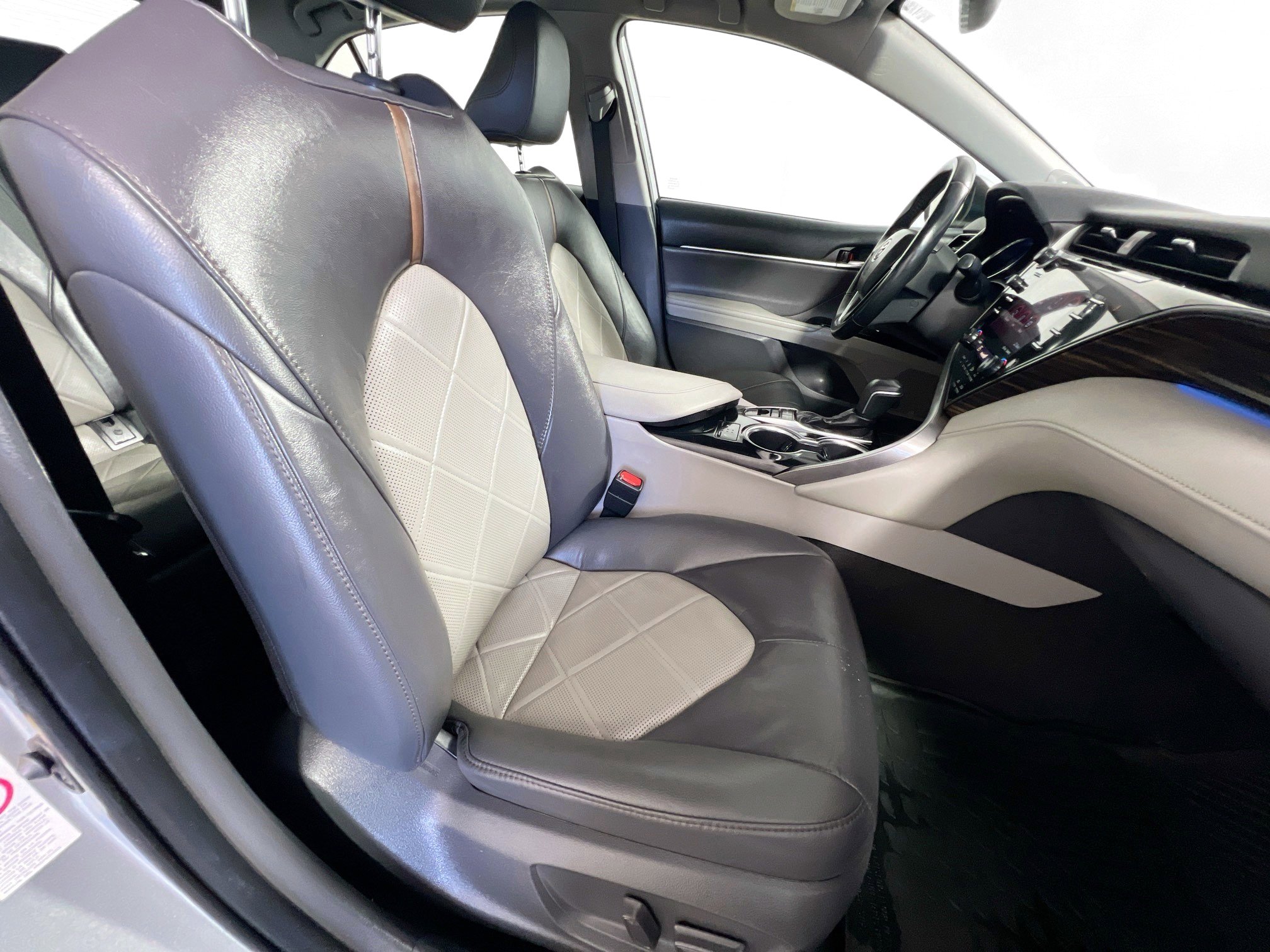 Used 2019 Toyota Camry XLE w/ Driver Assist Package image 31