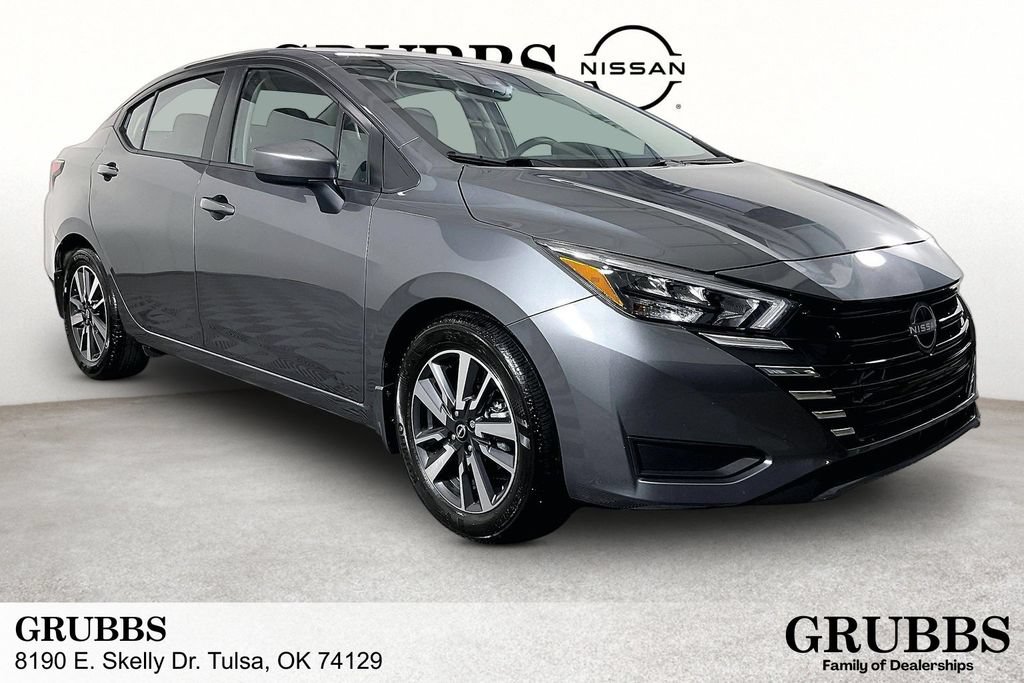 Used 2025 Nissan Versa SV w/ Trunk Package FWD image 1