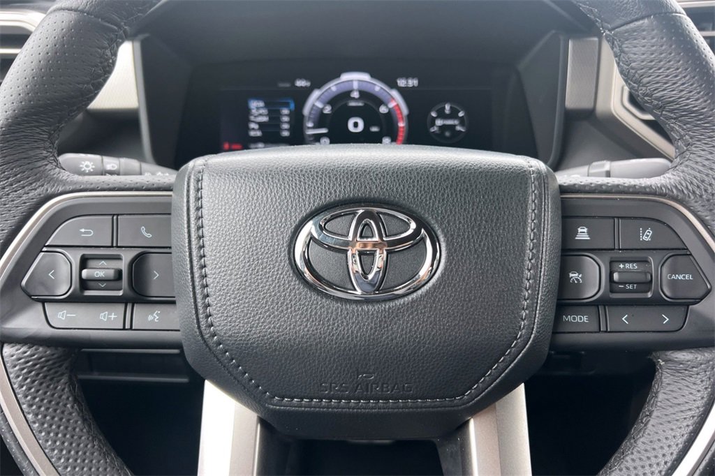 Used 2025 Toyota Tundra Limited image 27
