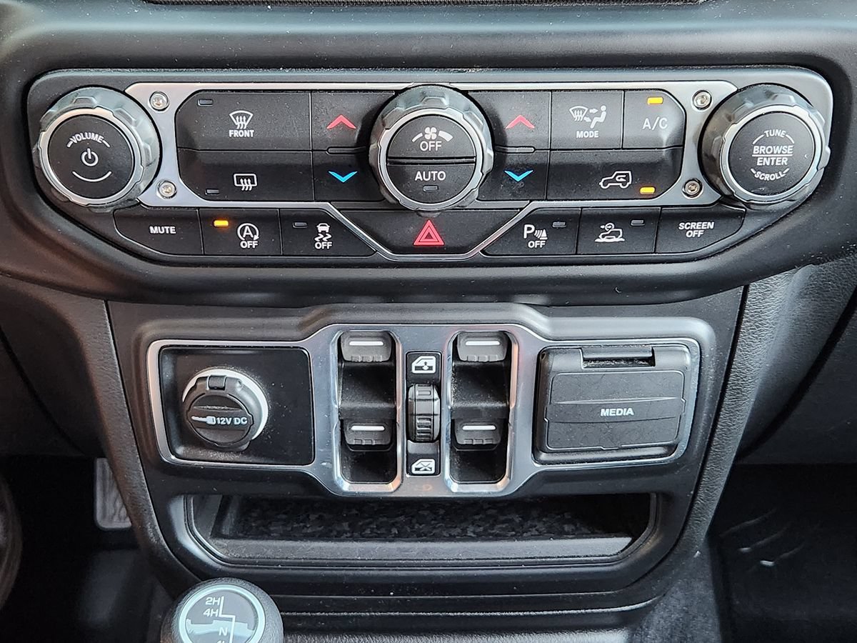 Used 2021 Jeep Gladiator Sport AWD/4WD image 38