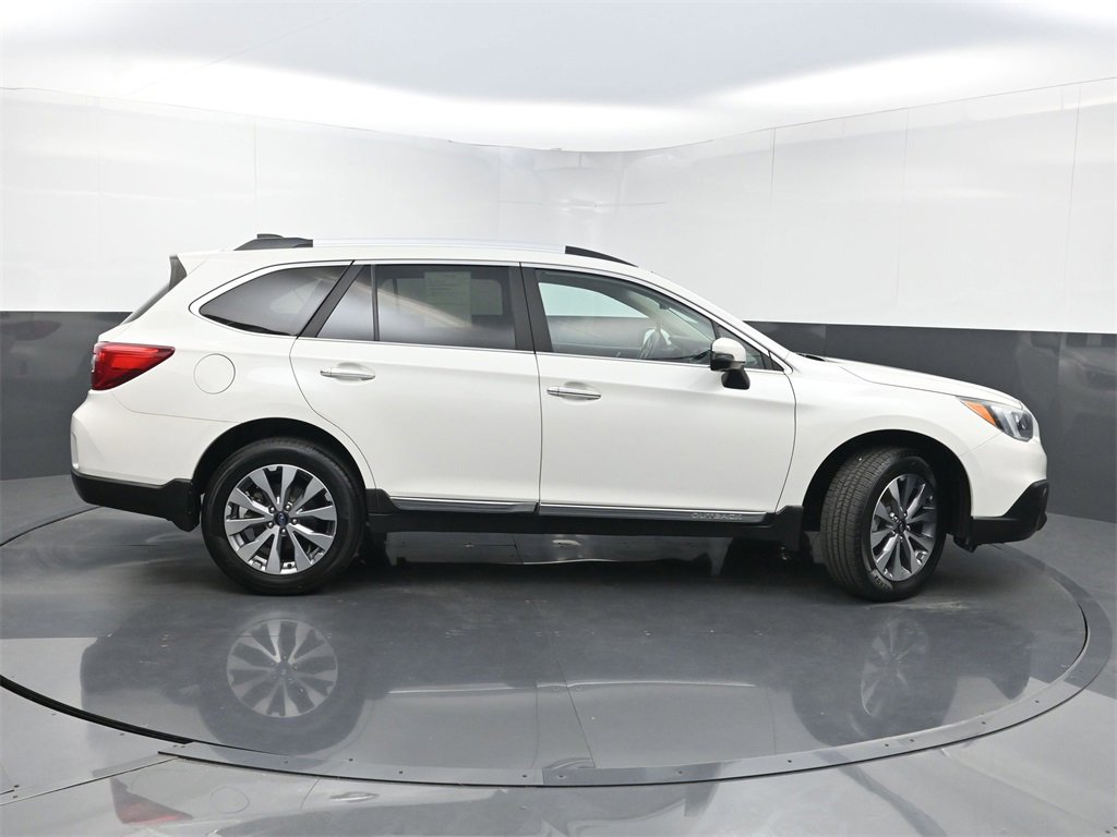 Used 2017 Subaru Outback 2.5i Touring image 43